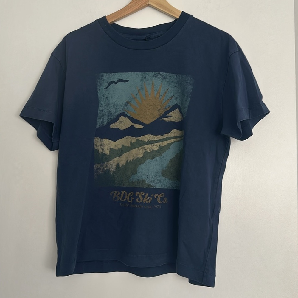 Urban Outfitters BDG Alpine Bonfire t-shirt
